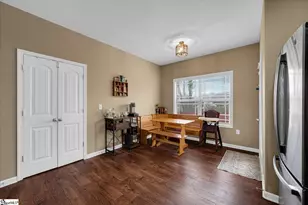 112 W 3rd Ave, Easley, SC 29640 - Photo 9