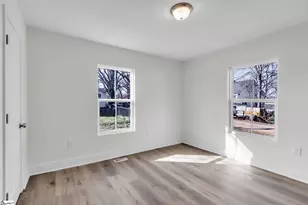 14 19th St, Greer, SC 29651 - Photo 17