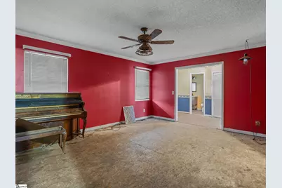 155 Ridings Road, Campobello, SC 29322 - Photo 9