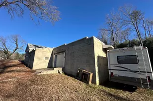 237 Thompson Blvd, Union, SC 29379 - Photo 9