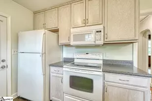 200 Princeton Ave, Greenville, SC 29607 - Photo 15