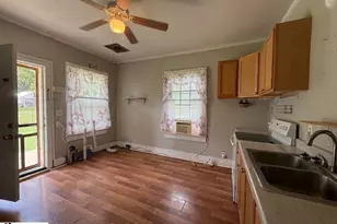 184 Cypress St, Clinton, SC 29325 - Photo 7