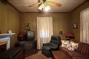 200 King St, Greer, SC 29651 - Photo 5