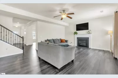 328 Bucklebury Road, Greer, SC 29651 - Photo 9