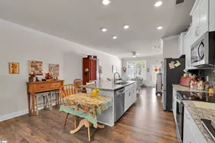 325 Cub Ct, Greenville, SC 29609 - Photo 7