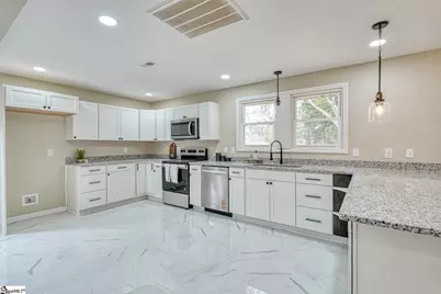 530 W Hayne Street, Woodruff, SC 29388 - Photo 7