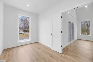 8 McKinley Dr, Greenville, SC 29611 - Photo 17