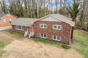 409 Springwood Dr, Spartanburg, SC 29302 - Photo 3