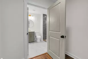 13 Hawthorne Ln, Greenville, SC 29605 - Photo 13