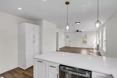 13 Hawthorne Lane, Greenville, SC 29605 - Photo 11