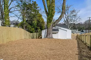 13 Hawthorne Ln, Greenville, SC 29605 - Photo 25