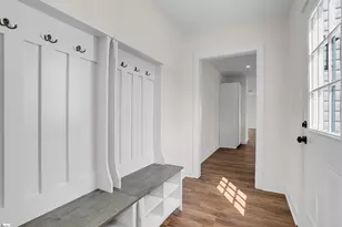 13 Hawthorne Ln, Greenville, SC 29605 - Photo 21