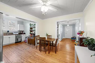 38 N Greenwood Avenue, Ware Shoals, SC 29692 - Photo 5