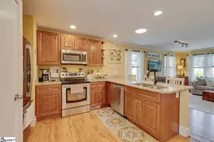 200 Cardinal Dr, Taylors, SC 29687 - Photo 9