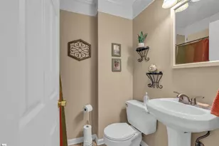 815 Edwards Rd, Greenville, SC 29615 - Photo 15