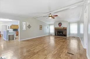 409 W Bagwell Rd, Liberty, SC 29657 - Photo 5