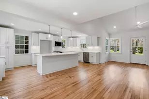 502 Dellwood Dr, Greenville, SC 29609 - Photo 9