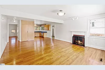 10 Waccamaw Avenue, Greenville, SC 29605 - Photo 7