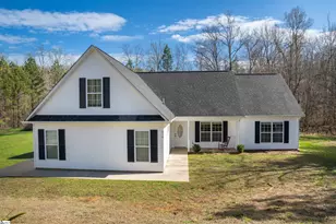 216 Hillcrest Dr, Gaffney, SC 29340 - Photo 1