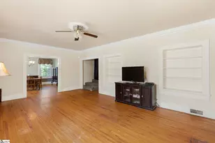 300 W Faris Rd, Greenville, SC 29605 - Photo 9