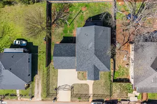 21 8th St, Greenville, SC 29611 - Photo 3