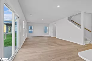 584 Cozy Blf Rd, Spartanburg, SC 29301 - Photo 7