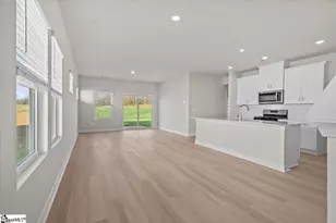 698 Cozy Blf Rd, Spartanburg, SC 29301 - Photo 5