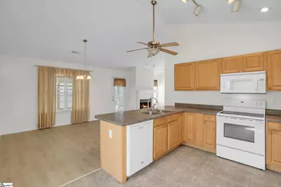 6 Clematis Drive, Taylors, SC 29687 - Photo 5