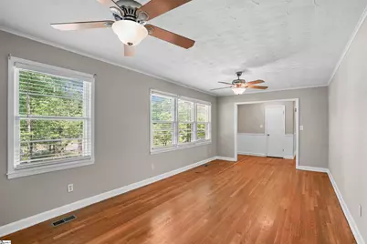 329 Earl Drive, Spartanburg, SC 29306 - Photo 5