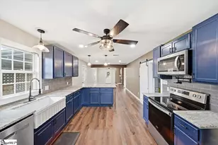 166 Berry Rd, Boiling Springs, SC 29316 - Photo 9