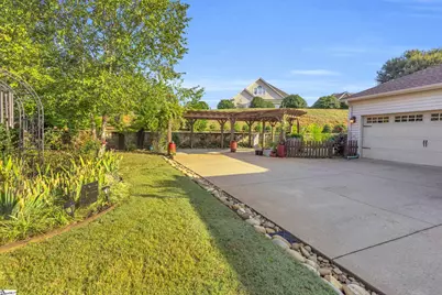 105 Bur Oak Drive, Taylors, SC 29687 - Photo 3