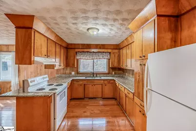 207 Maid Marion Drive, Union, SC 29379 - Photo 17