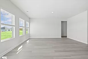 1577 Erindale Dr, Wellford, SC 29651 - Photo 9