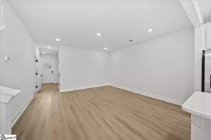 518 W Norvell Ct, Spartanburg, SC 29307 - Photo 9