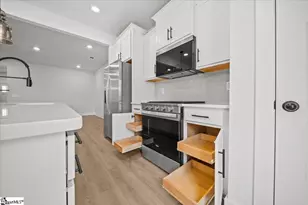 518 W Norvell Ct, Spartanburg, SC 29307 - Photo 5