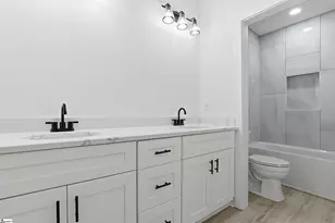 174 Buncombe St, Woodruff, SC 29388 - Photo 15