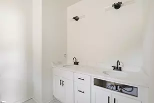 182 Buncombe St, Woodruff, SC 29388 - Photo 15