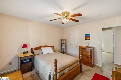 137 Belle Flower Court, Spartanburg, SC 29303 - Photo 17