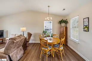 137 Belle Flower Ct, Spartanburg, SC 29303 - Photo 9