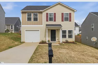 131 Colonial Walk, Pickens, SC 29671 - Photo 1