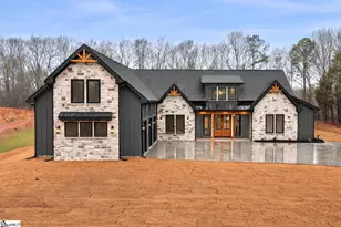 155 Carriage Gate Dr, Wellford, SC 29385 - Photo 1