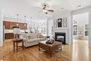 18 Neyland Dr, Fountain Inn, SC 29644 - Photo 9