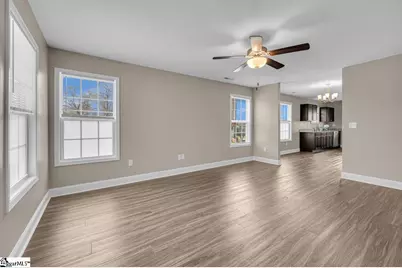 549 N Forest Street, Spartanburg, SC 29303 - Photo 3