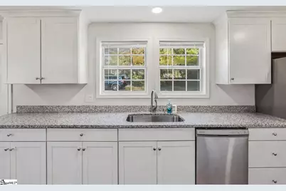 101 Pleasant Ridge Avenue, Greenville, SC 29605 - Photo 7