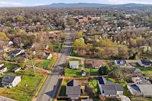 1 E 5th St, Greenville, SC 29611 - Photo 31