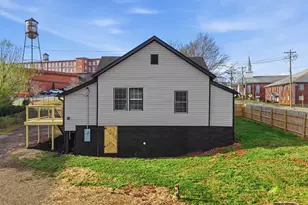 1 E 5th St, Greenville, SC 29611 - Photo 29