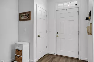 215 Marshland Ln, Greer, SC 29650 - Photo 3