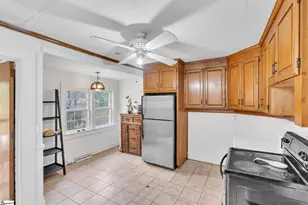 112 Maplebrook St, Laurens, SC 29360 - Photo 9