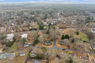 112 Maplebrook St, Laurens, SC 29360 - Photo 31