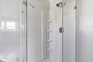 18 Maudie St, Greenville, SC 29605 - Photo 17